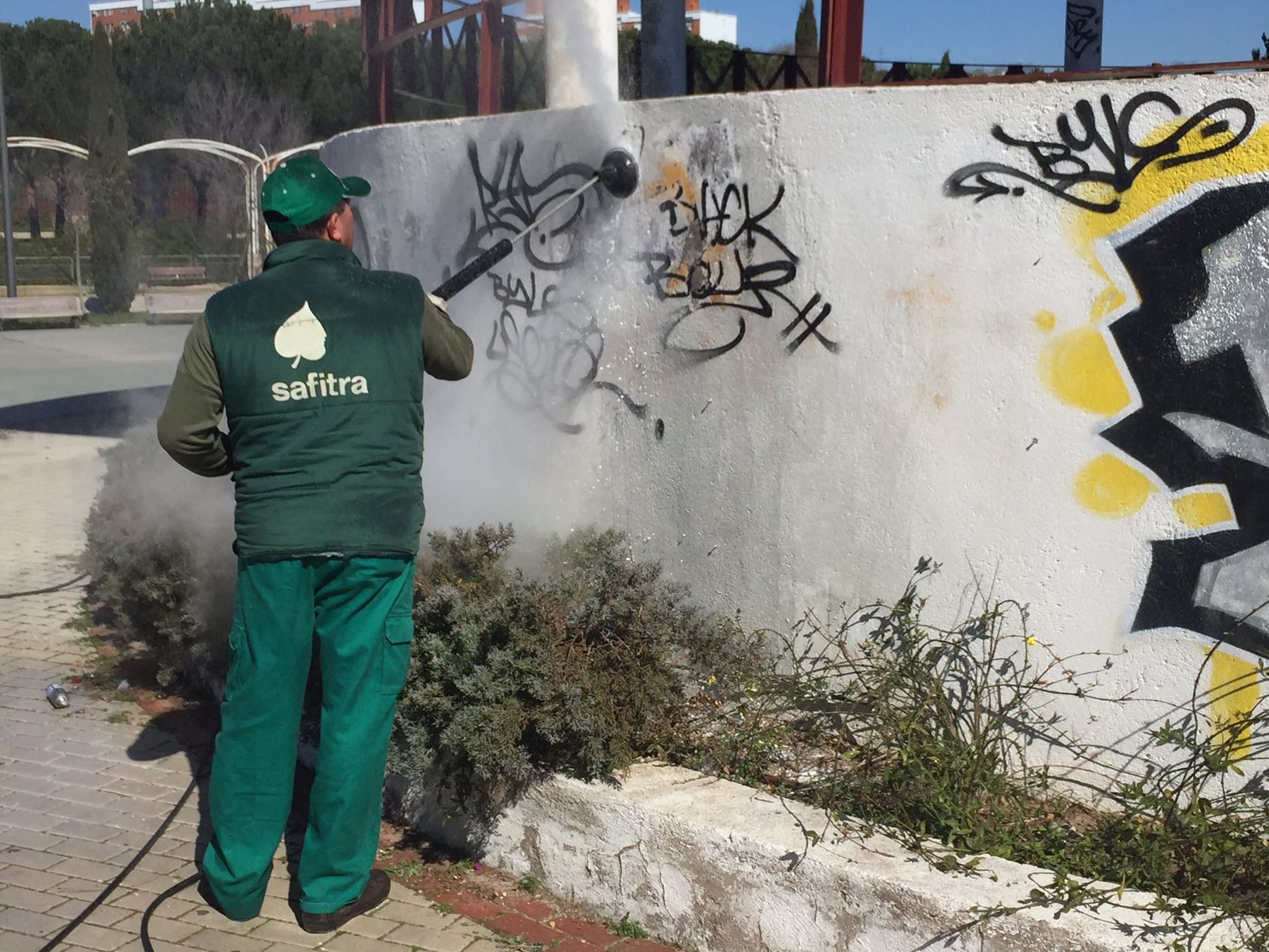 grafitti removal